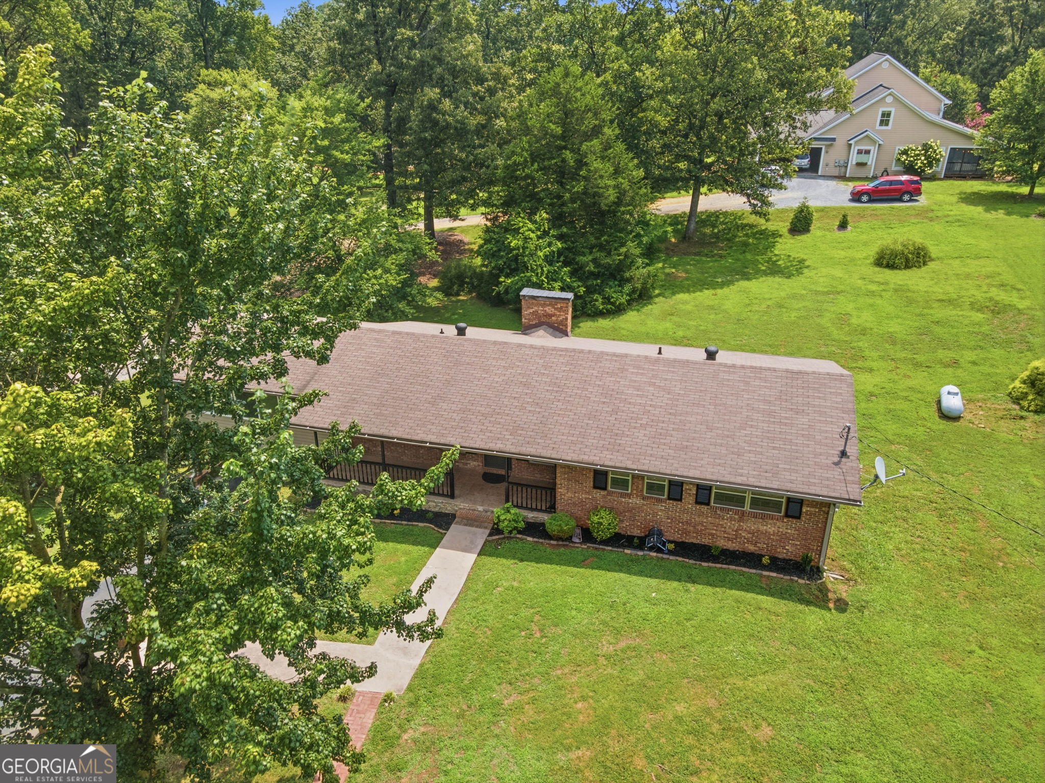 379 Hunt Road NW