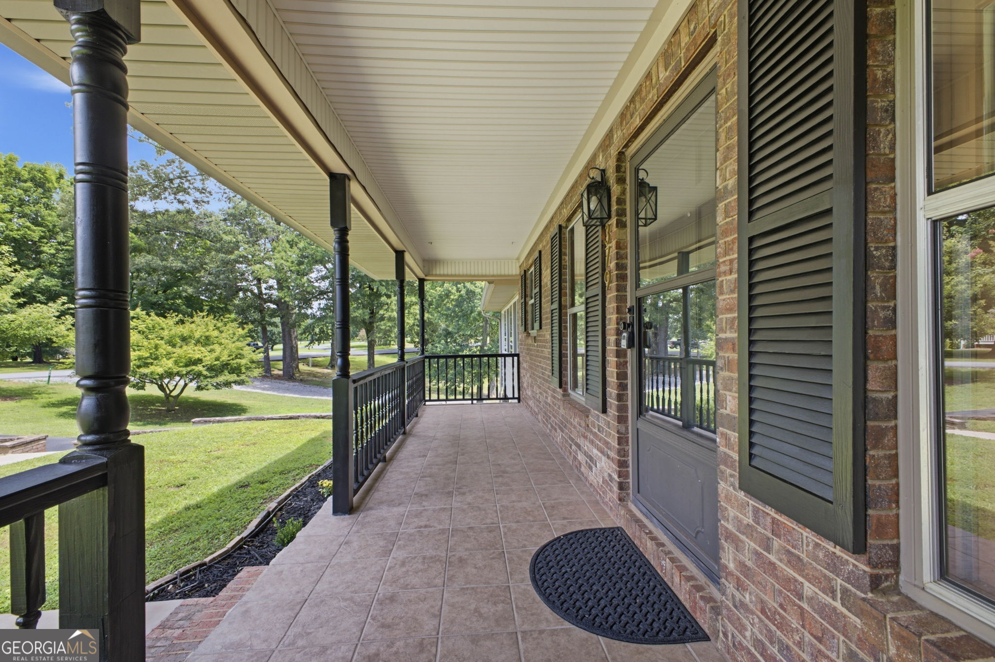 379 Hunt Road NW