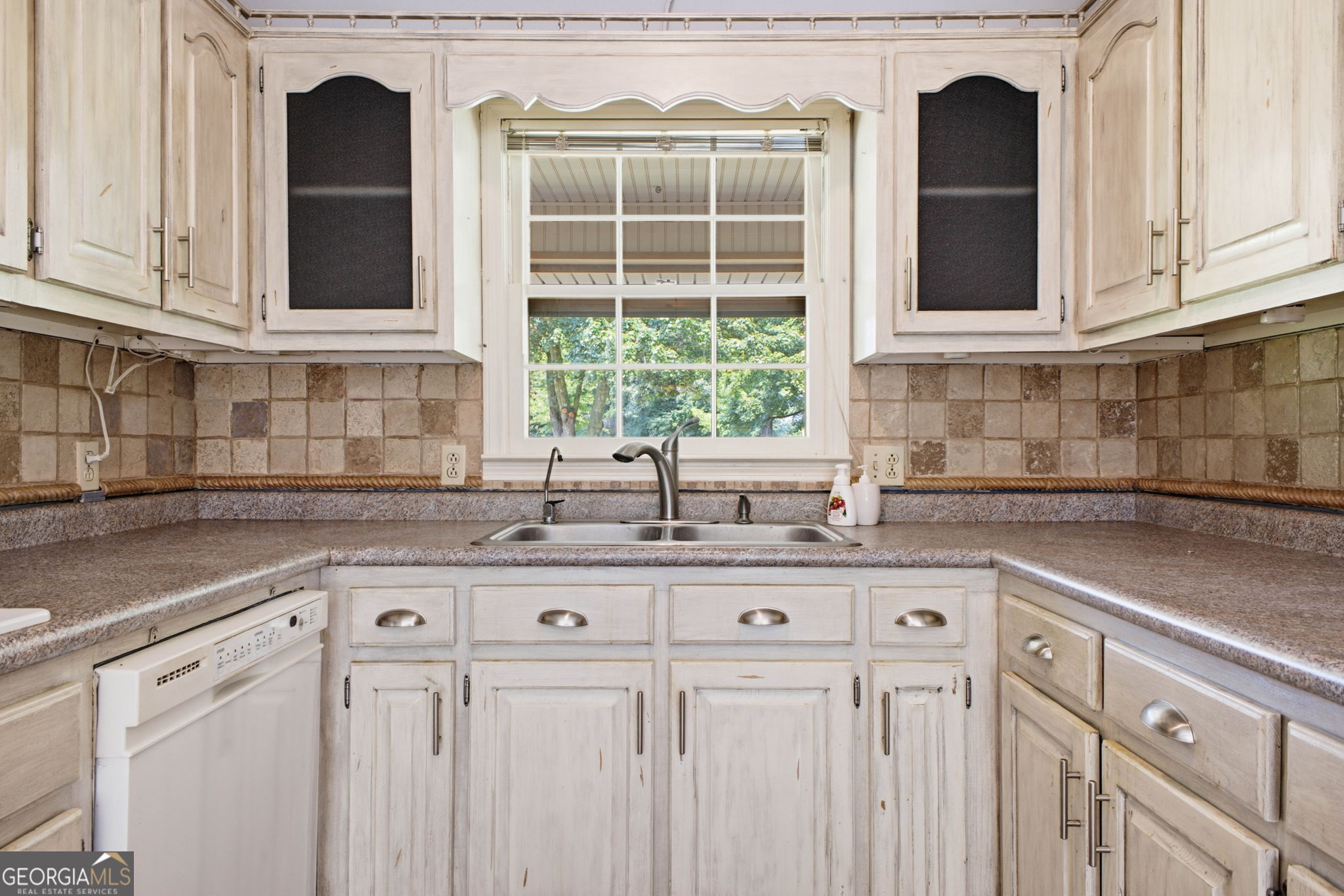 379 Hunt Road NW