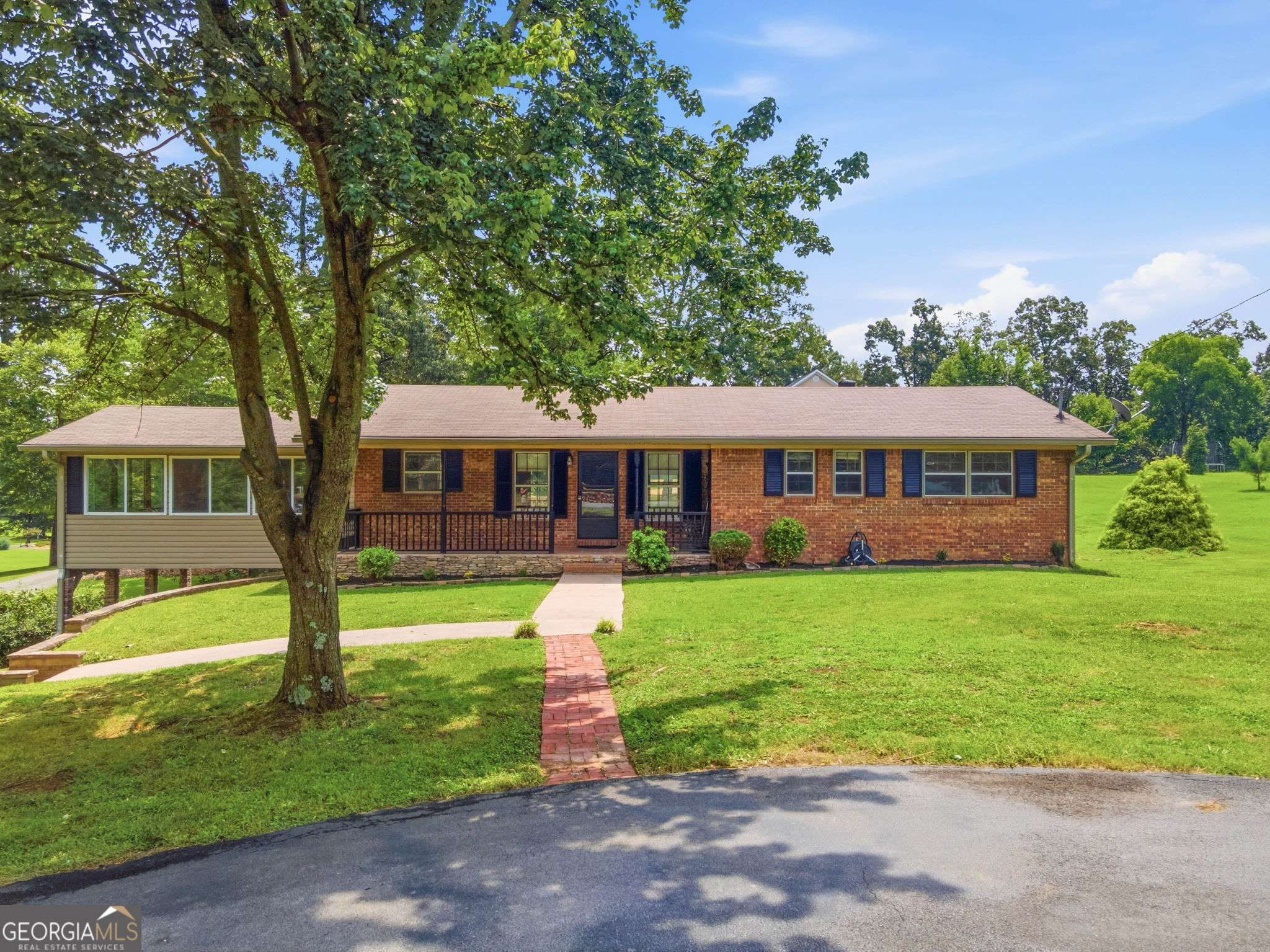 379 Hunt Road NW
