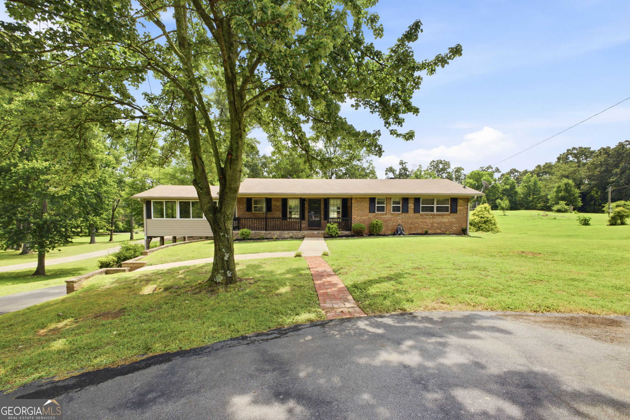 379 Hunt Road NW