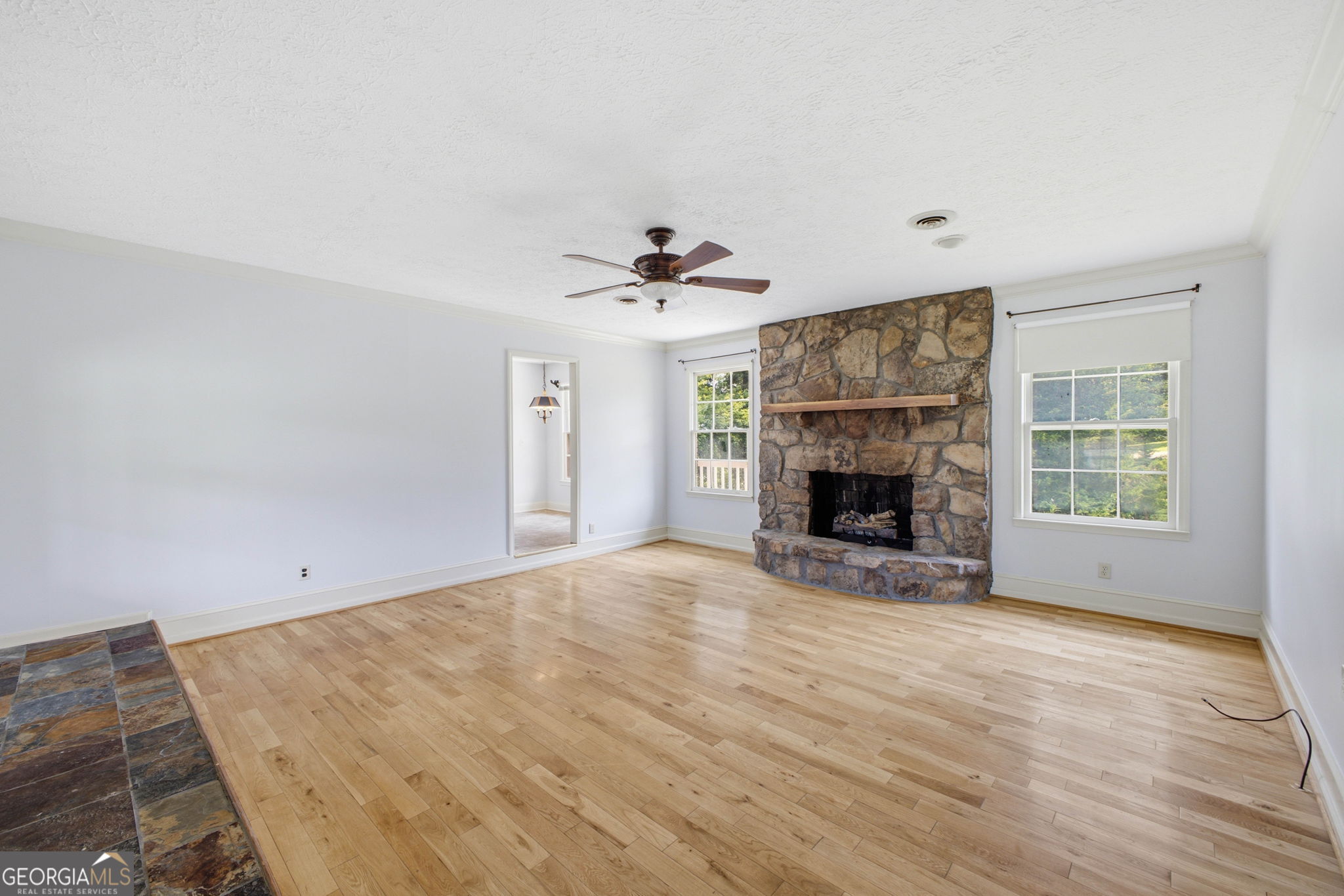 379 Hunt Road NW