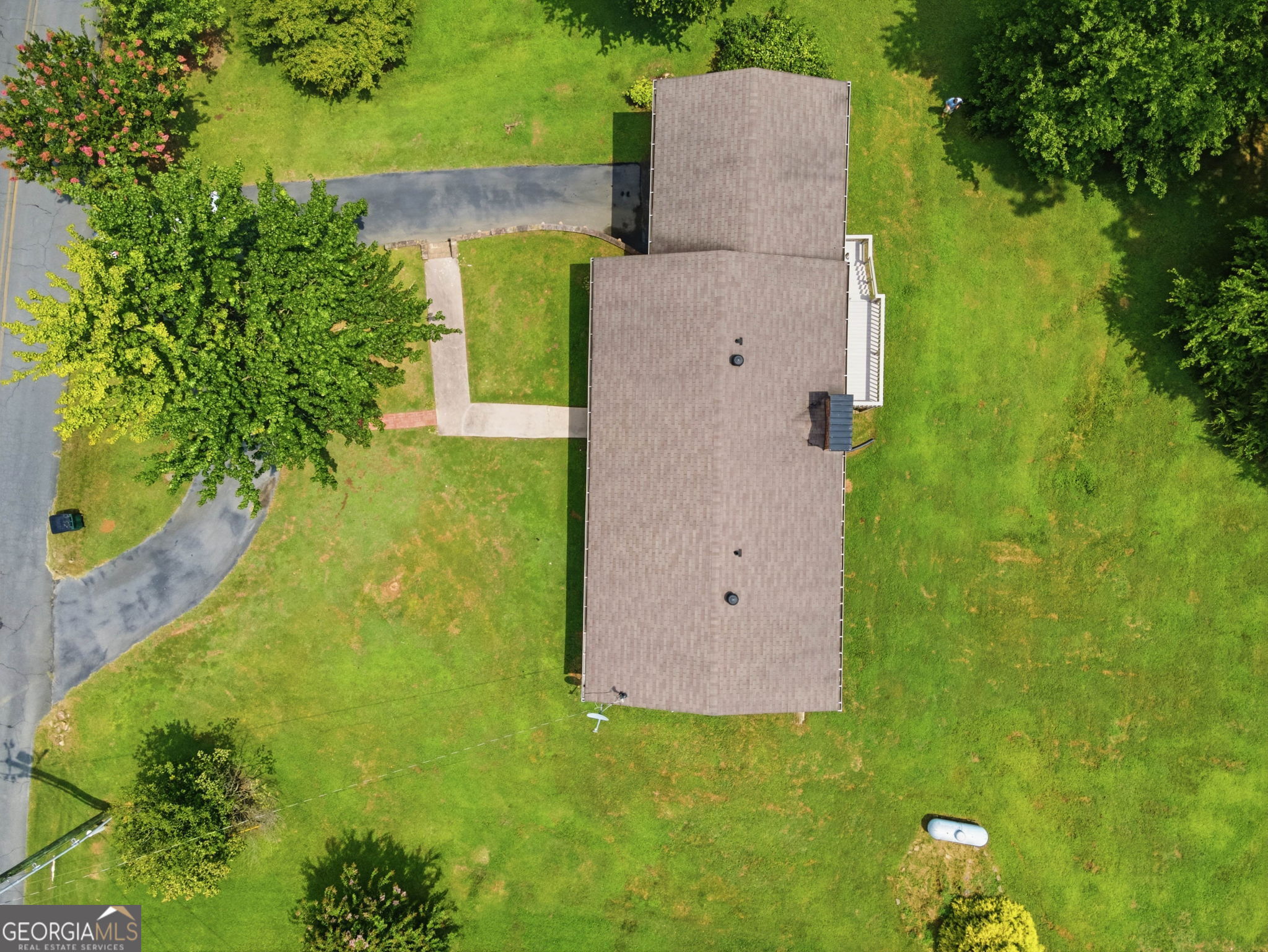 379 Hunt Road NW