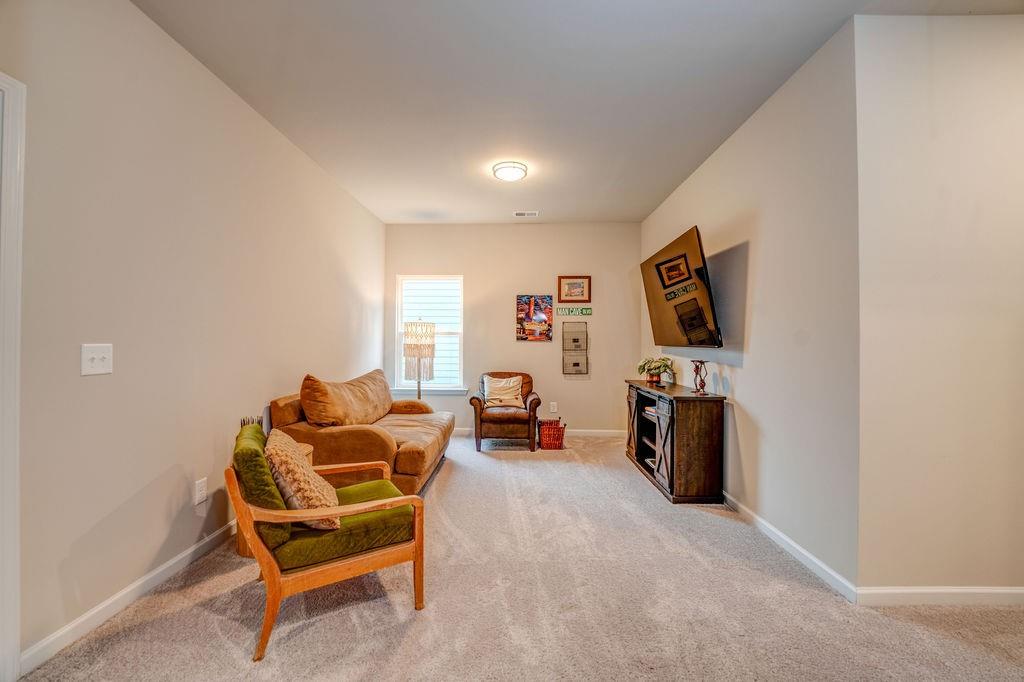 101 Waterside Trail