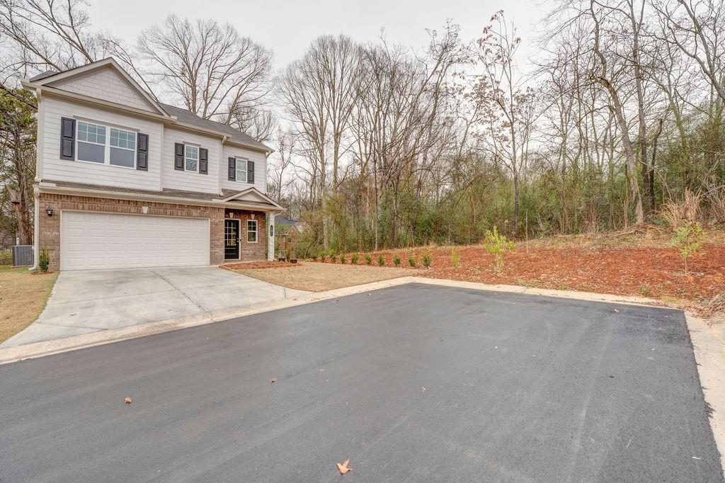 101 Waterside Trail