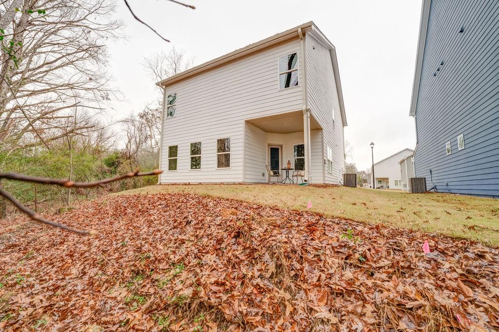 101 Waterside Trail