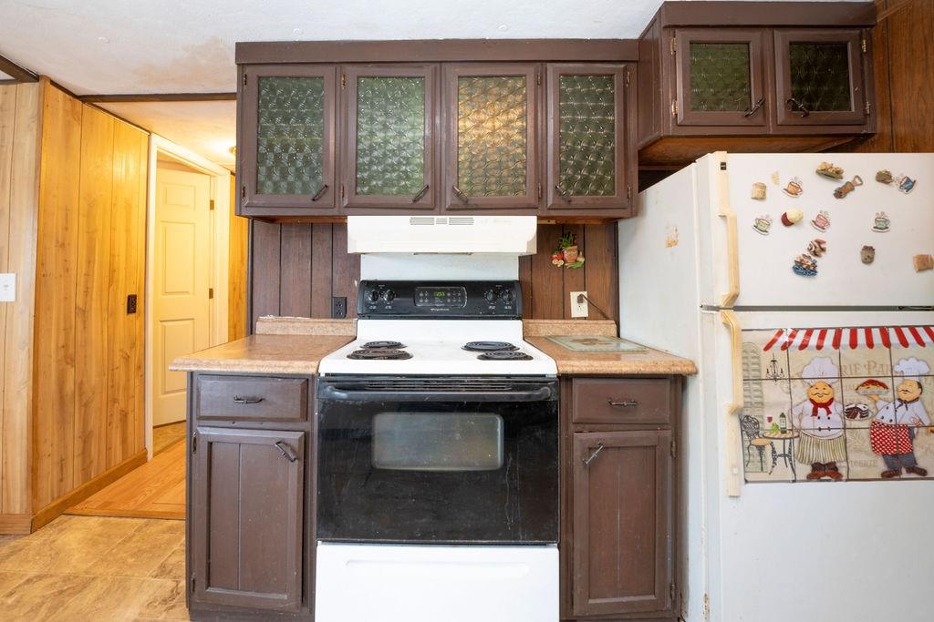 825 Twin Mountain Lake Circle