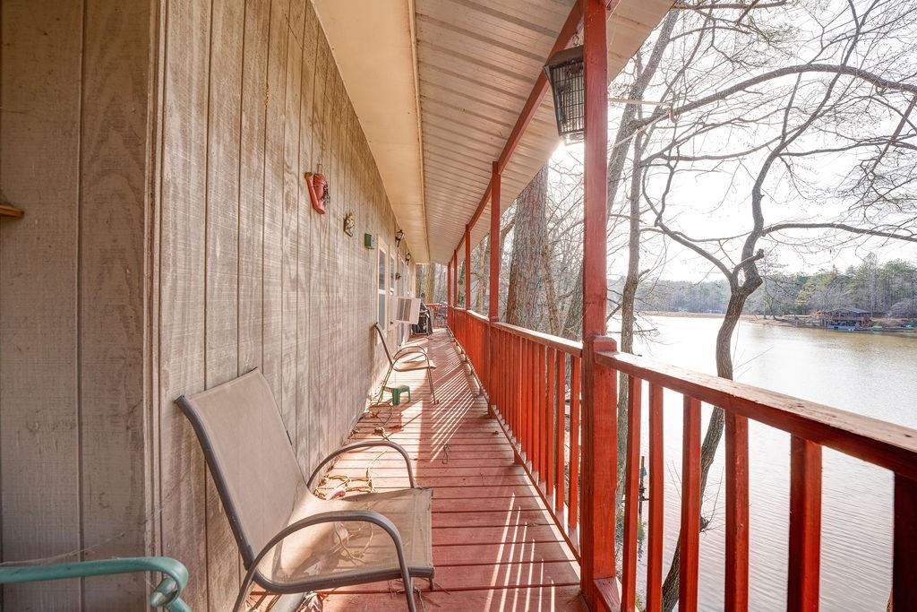 825 Twin Mountain Lake Circle