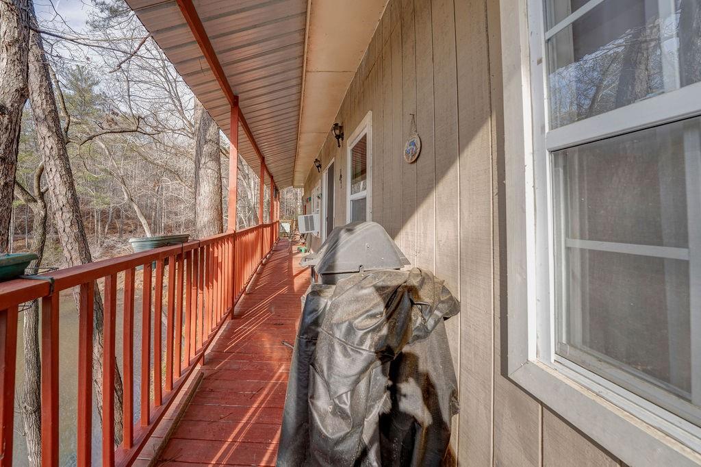 825 Twin Mountain Lake Circle