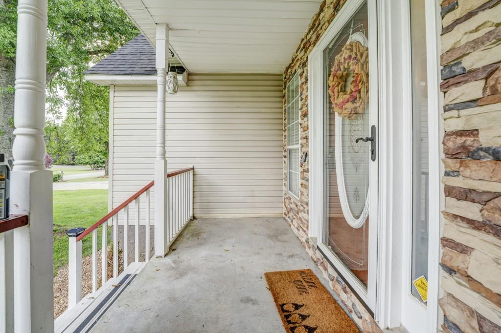 22 Valley Creek Drive SW