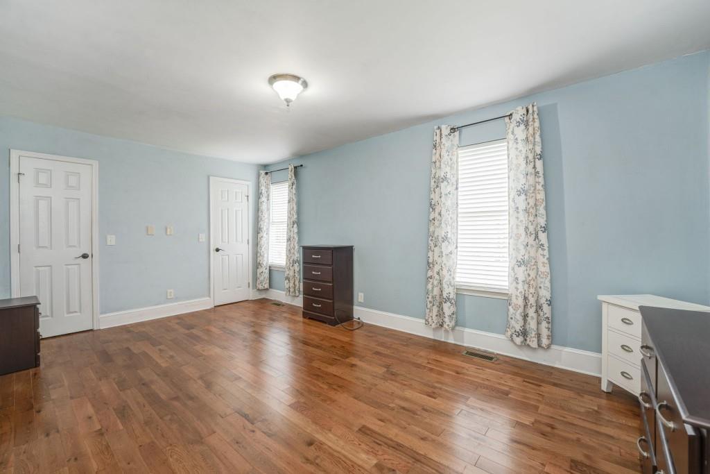 22 Valley Creek Drive SW