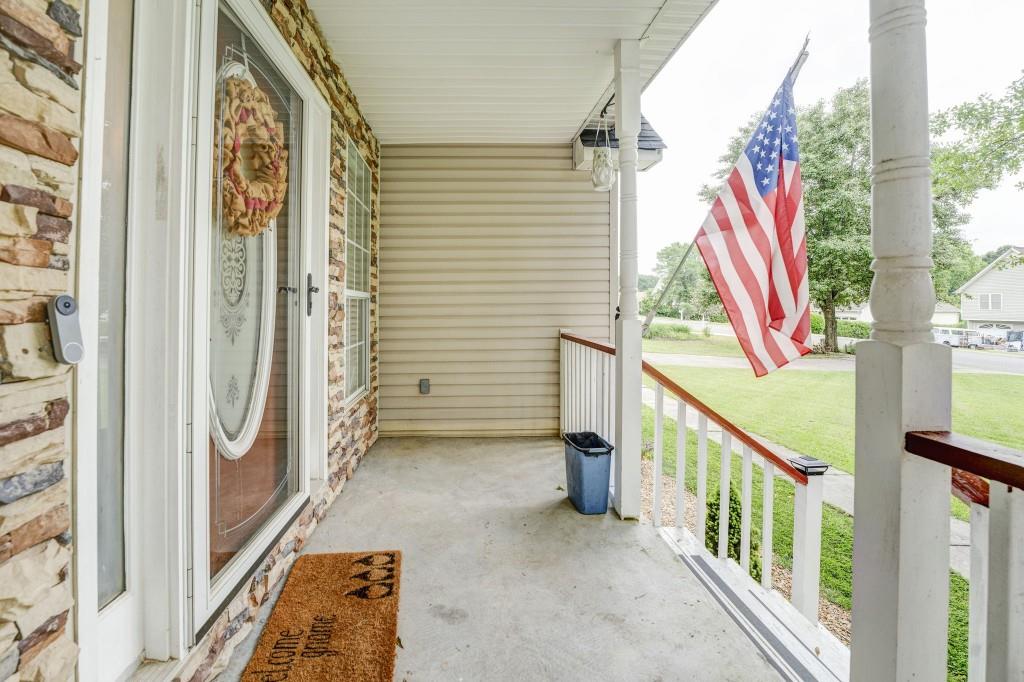 22 Valley Creek Drive SW