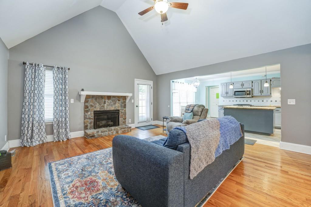 22 Valley Creek Drive SW