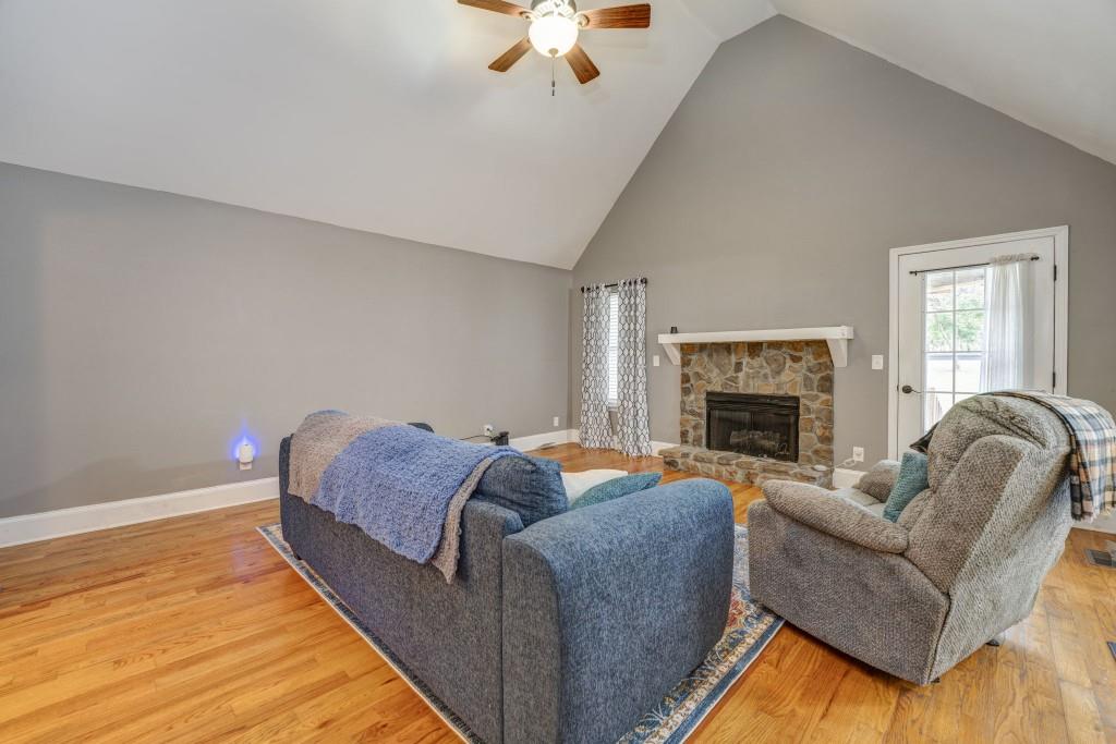 22 Valley Creek Drive SW