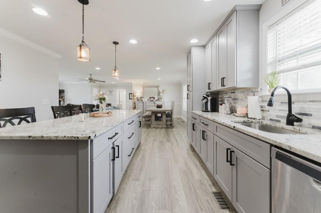 336 Evergreen Road NE