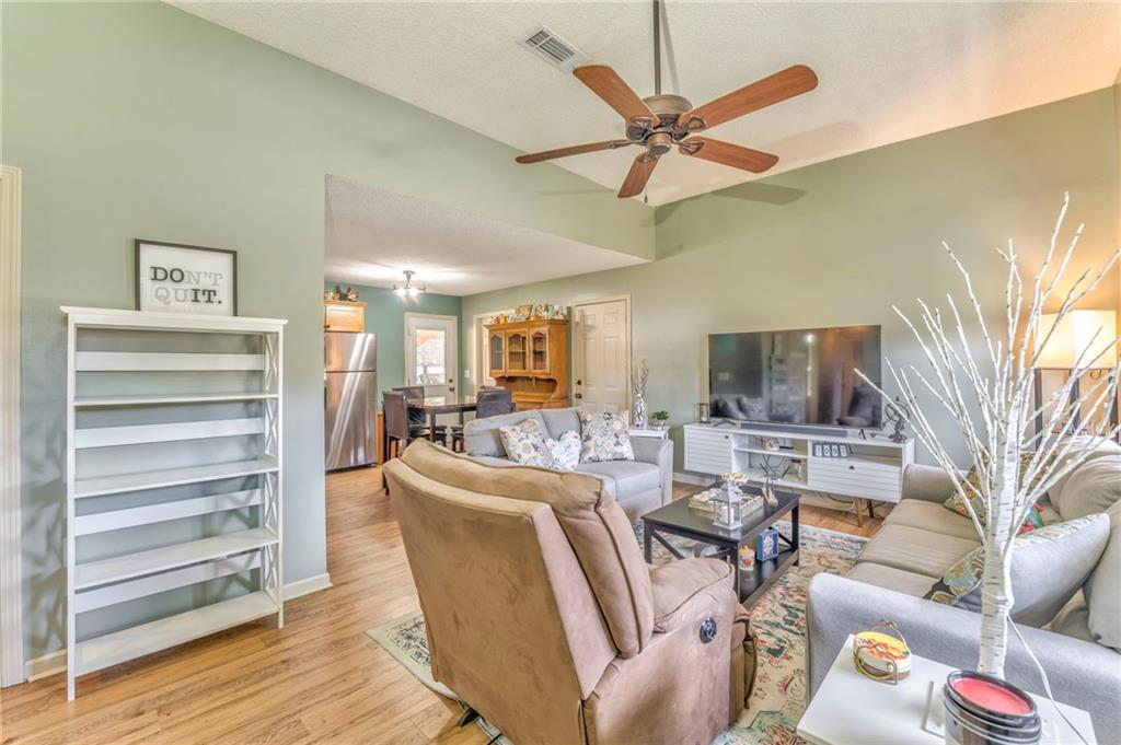 144 Brody Drive NE