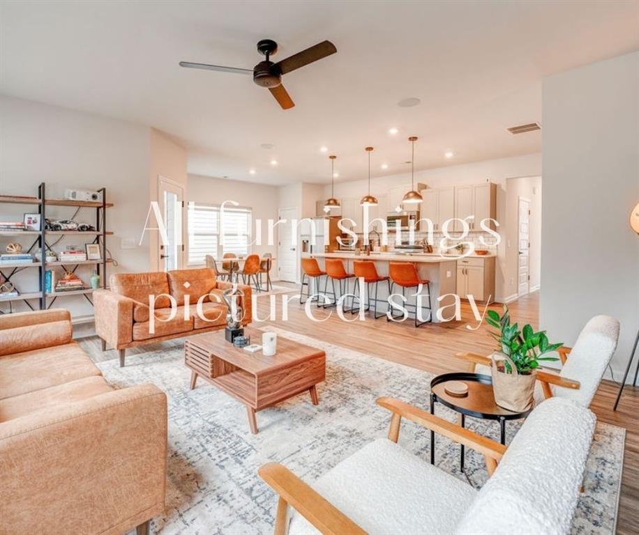 121 Waterside Ridge