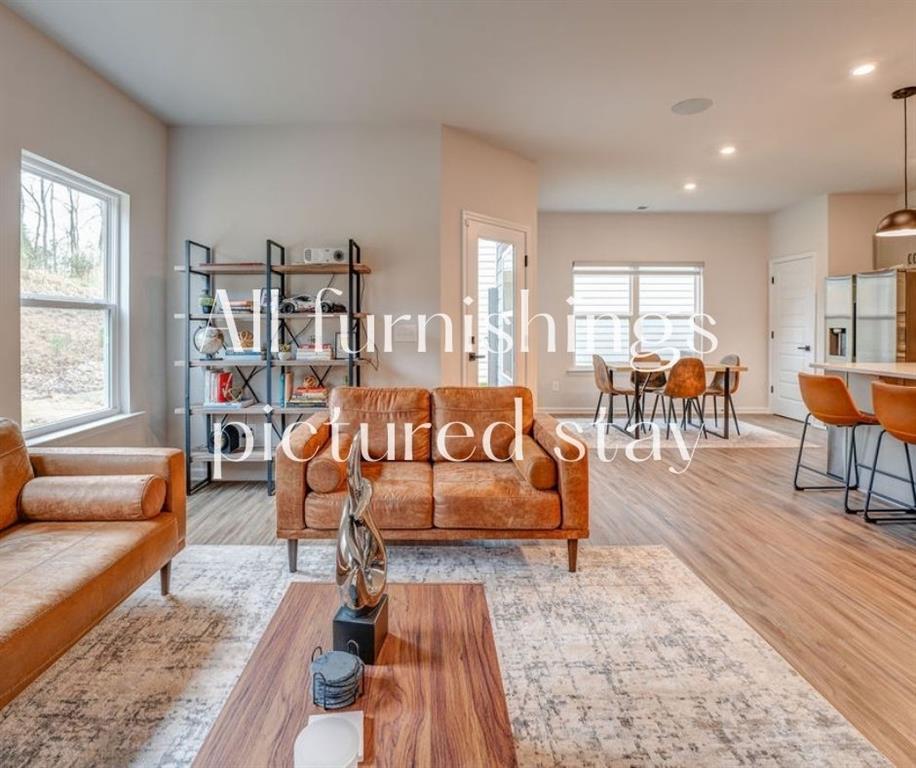 121 Waterside Ridge