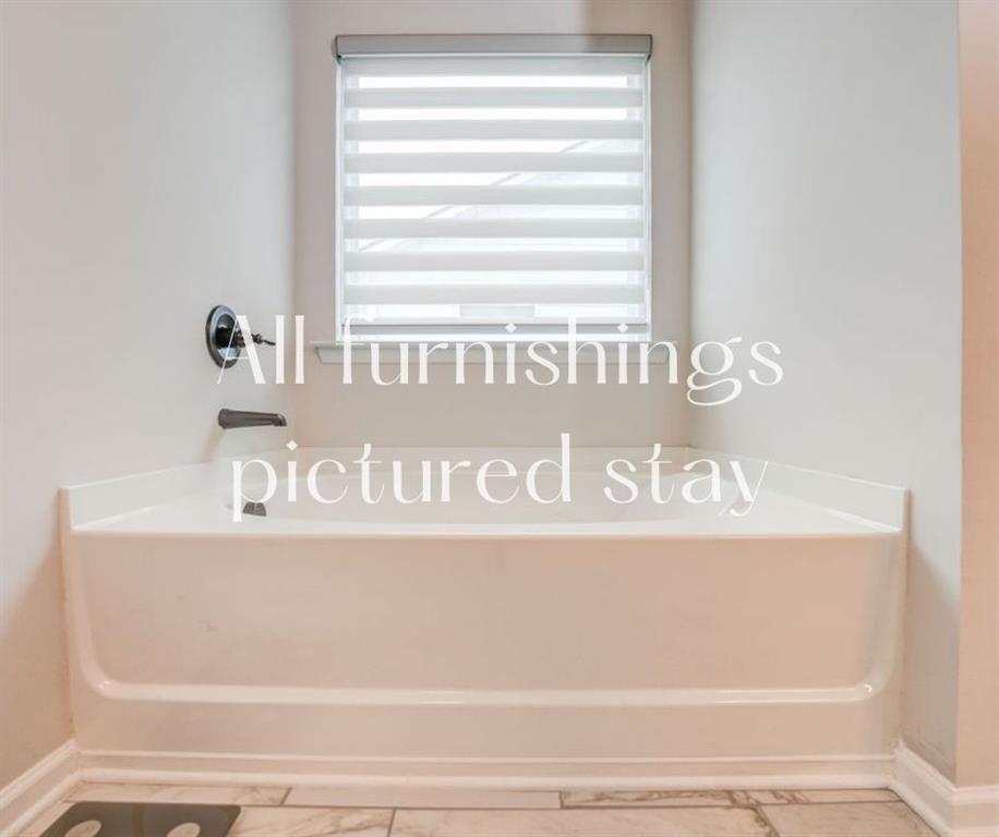 121 Waterside Ridge