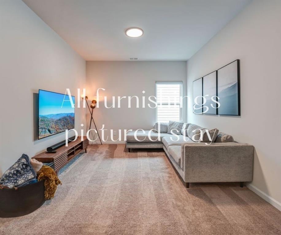 121 Waterside Ridge