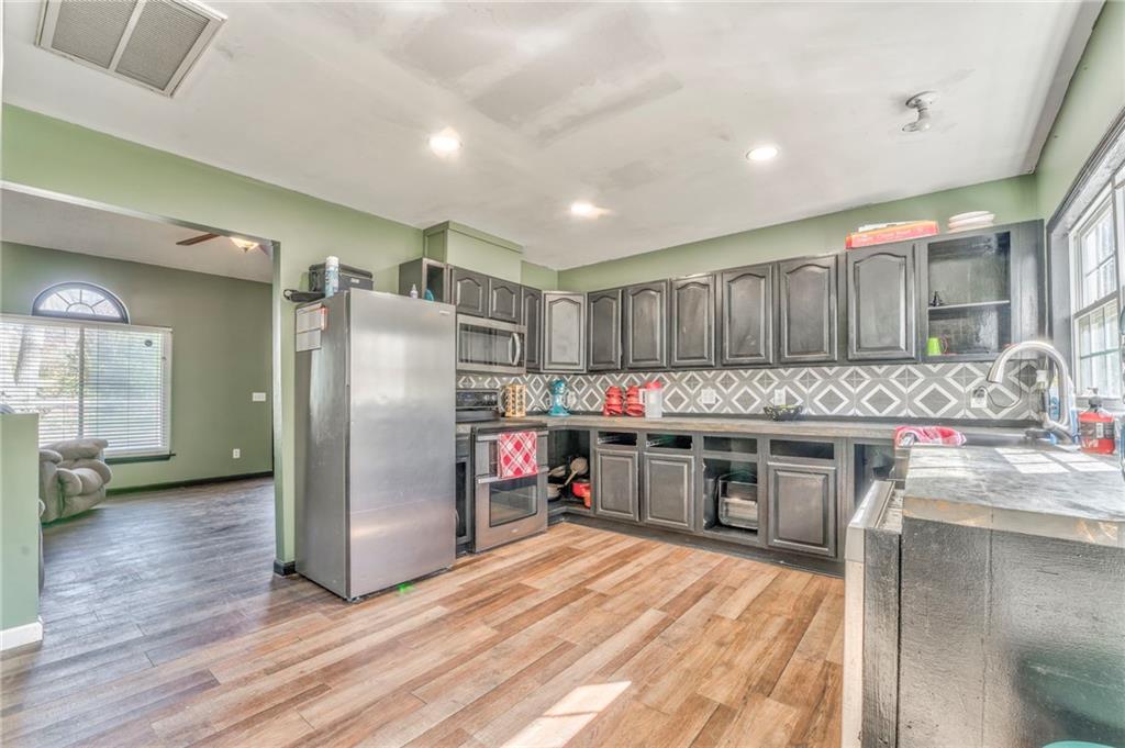 90 Greyland Farm Road