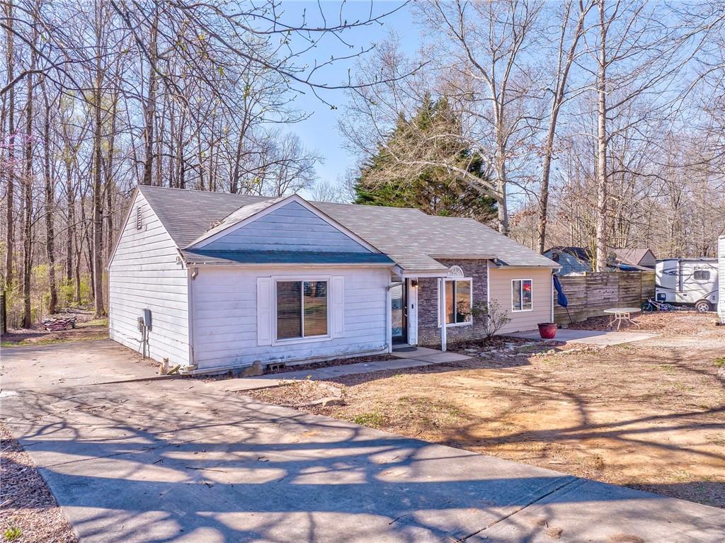 90 Greyland Farm Road