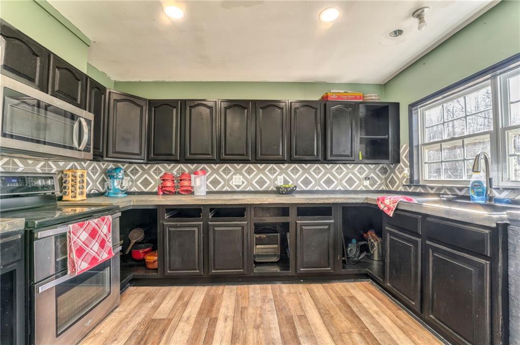 90 Greyland Farm Road