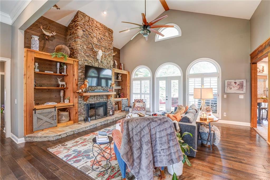 416 SPRING PLACE Road NE