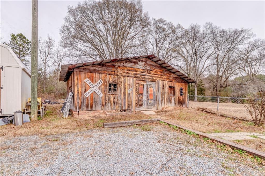 455 River Bend Road SW