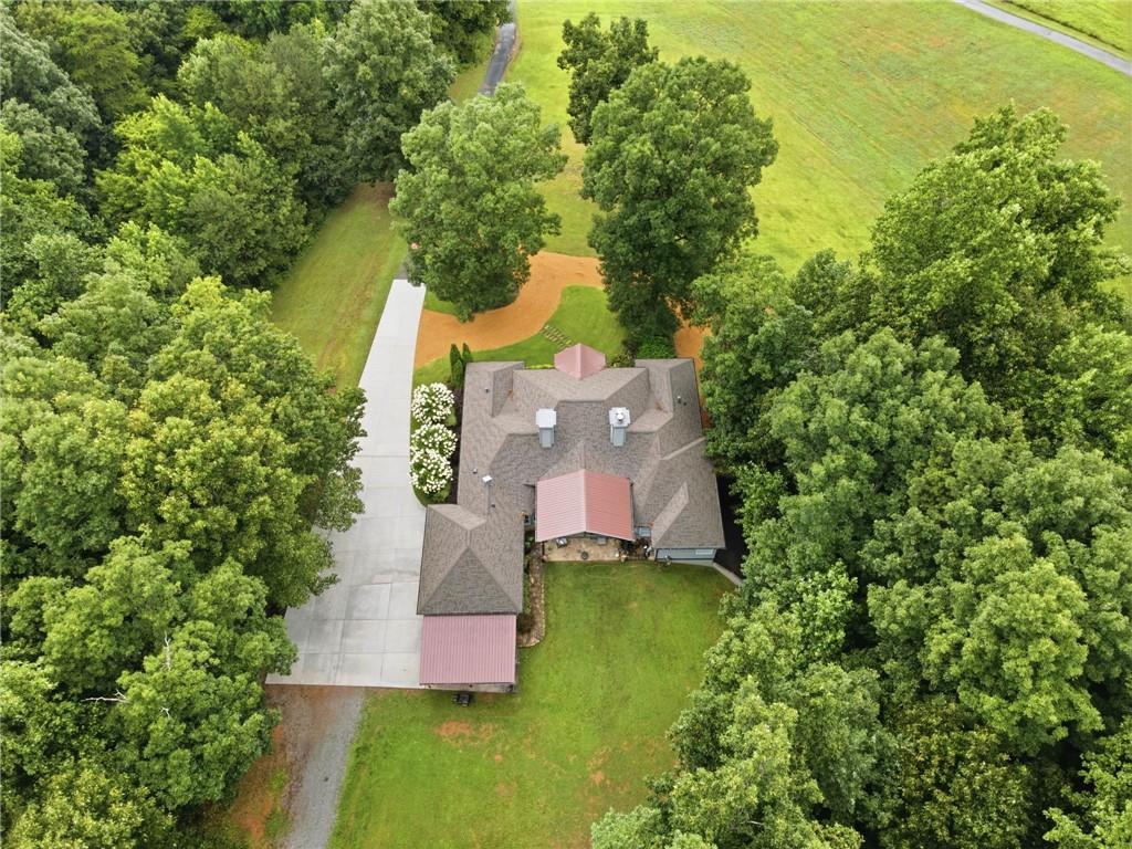 416 Spring Place Road NE