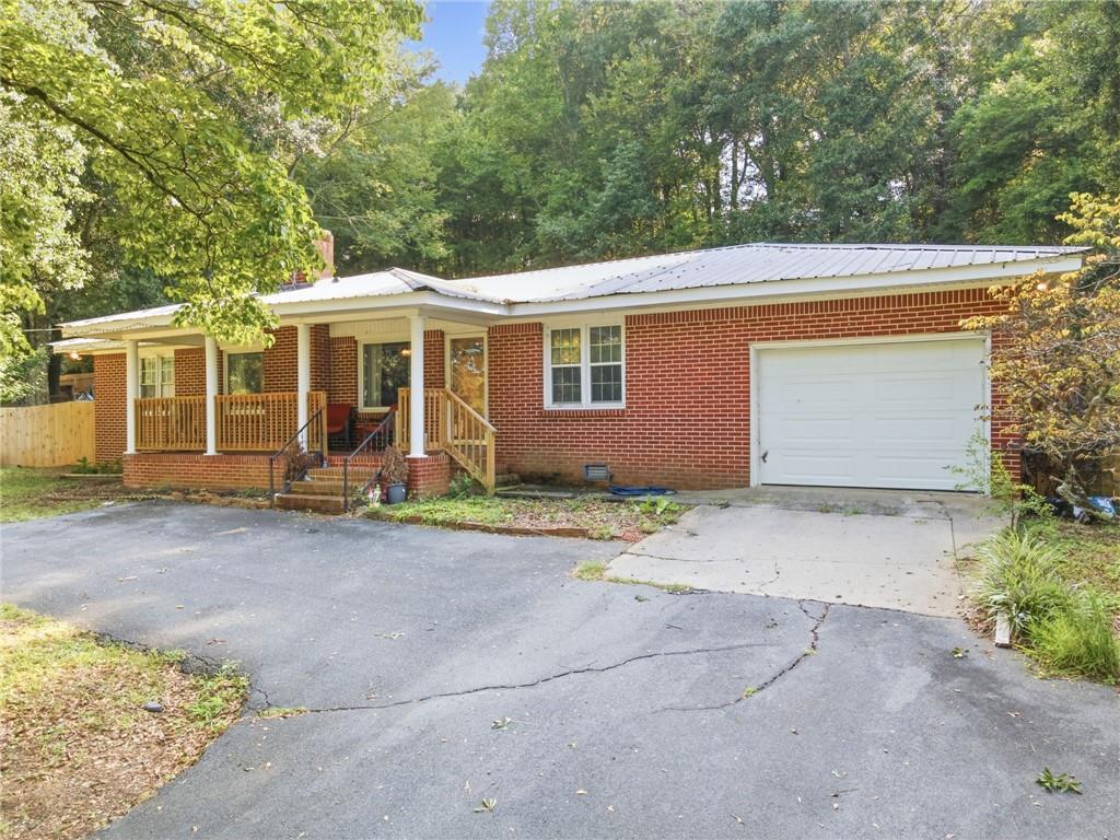 521 Mcdaniel Station Road SW