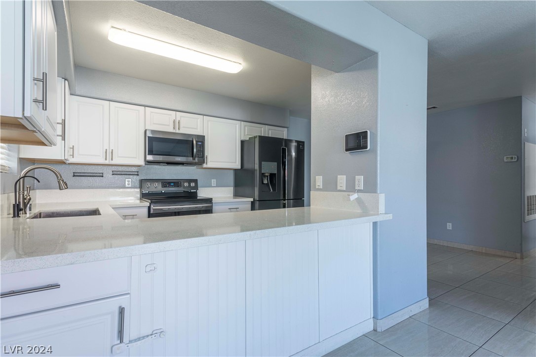 2725 South Nellis Boulevard 2056