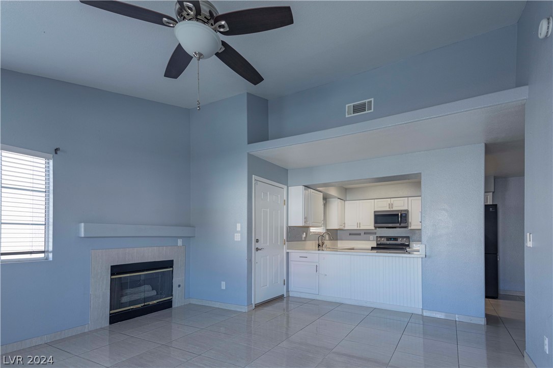 2725 South Nellis Boulevard 2056