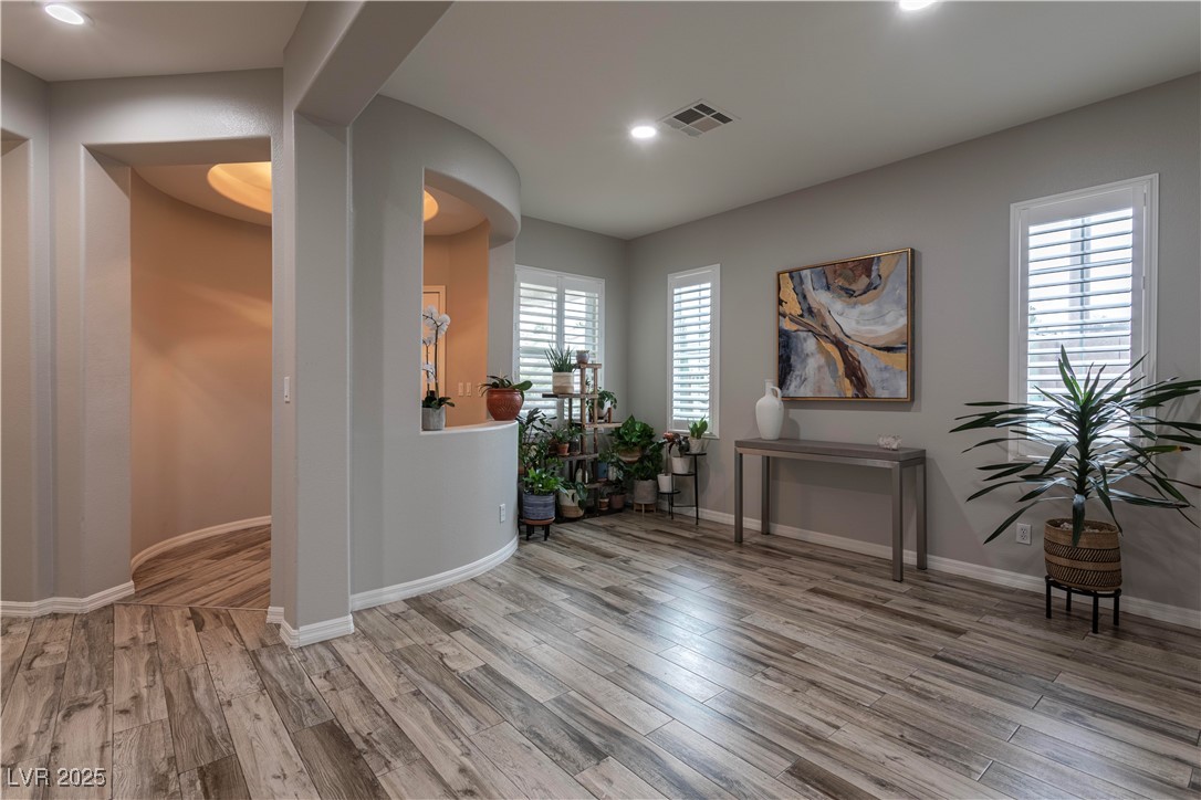 1534 Shady Elm Street