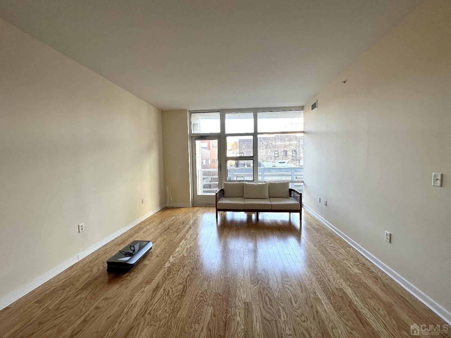 20 Livingston Avenue # 406