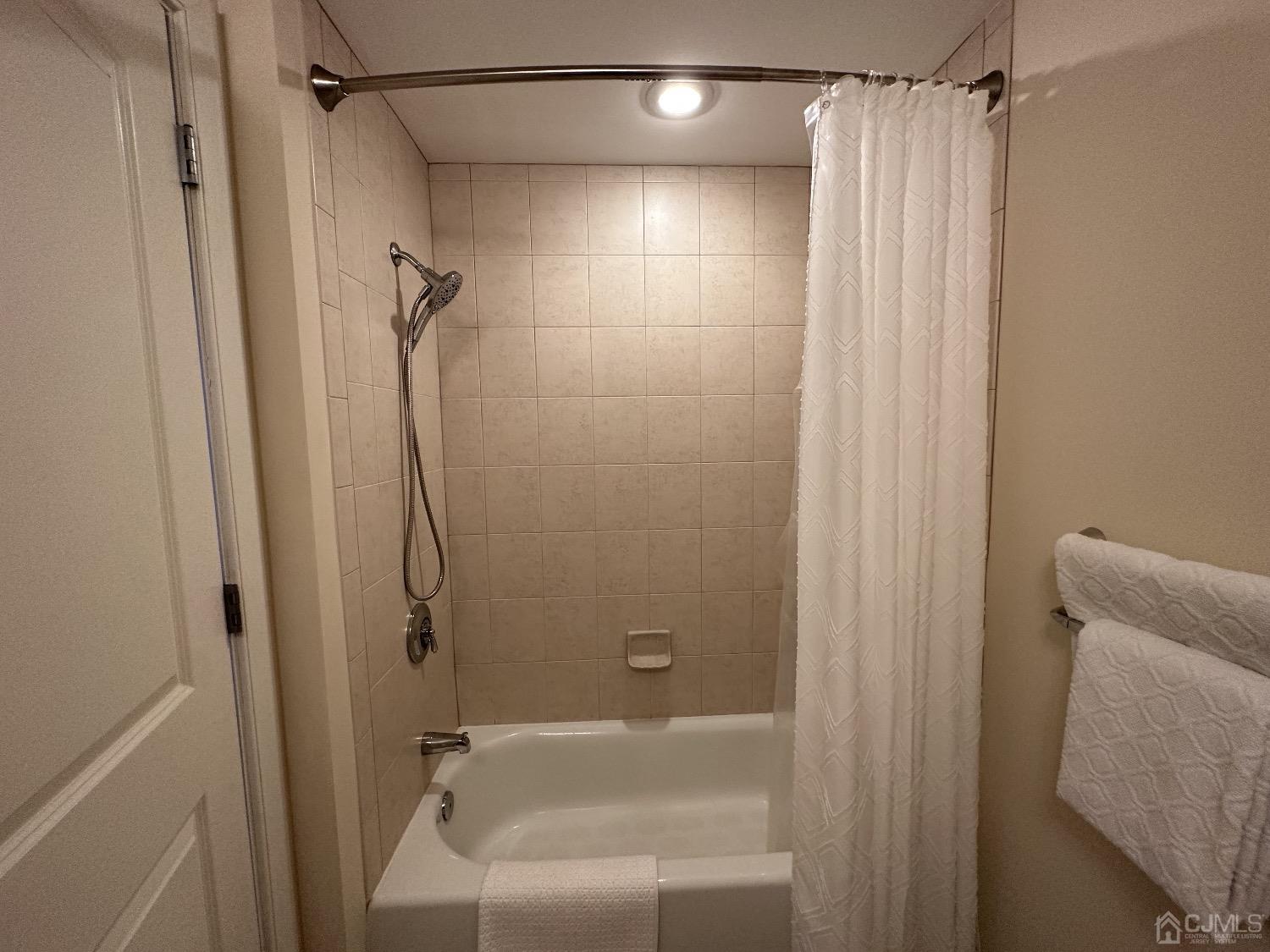 20 Livingston Avenue # 406