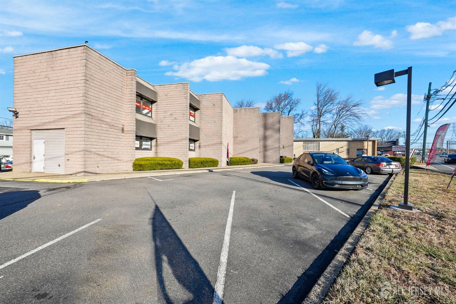 1245 US-1 Highway # 1R