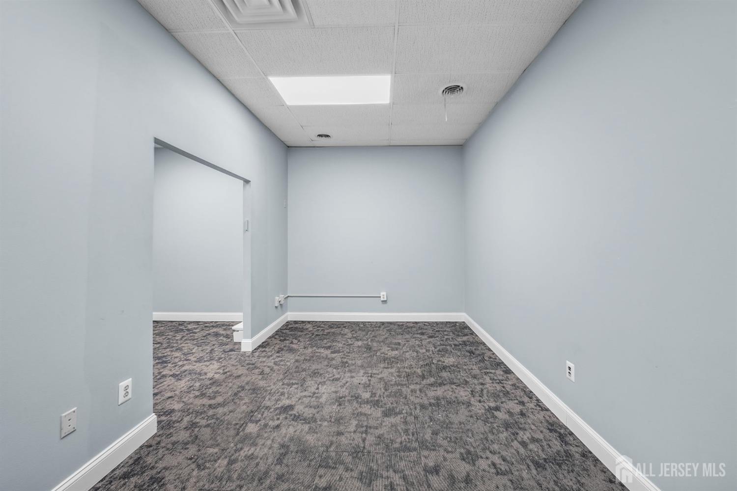 1245 US-1 Highway # 1R