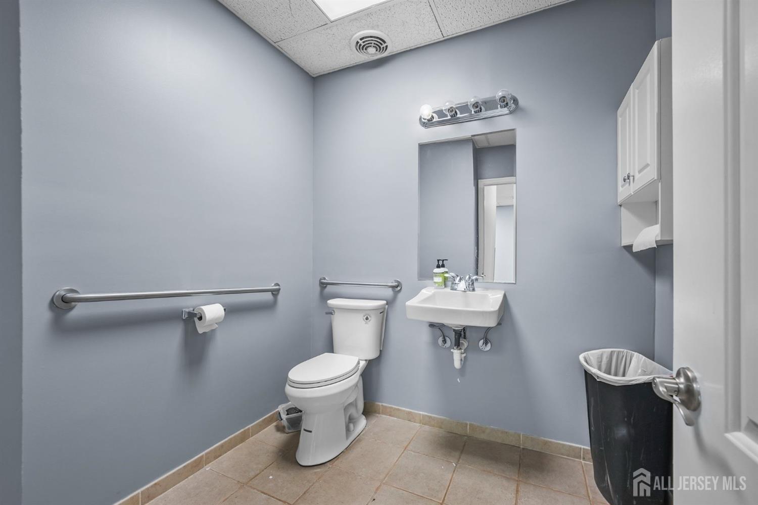 1245 US-1 Highway # 1R