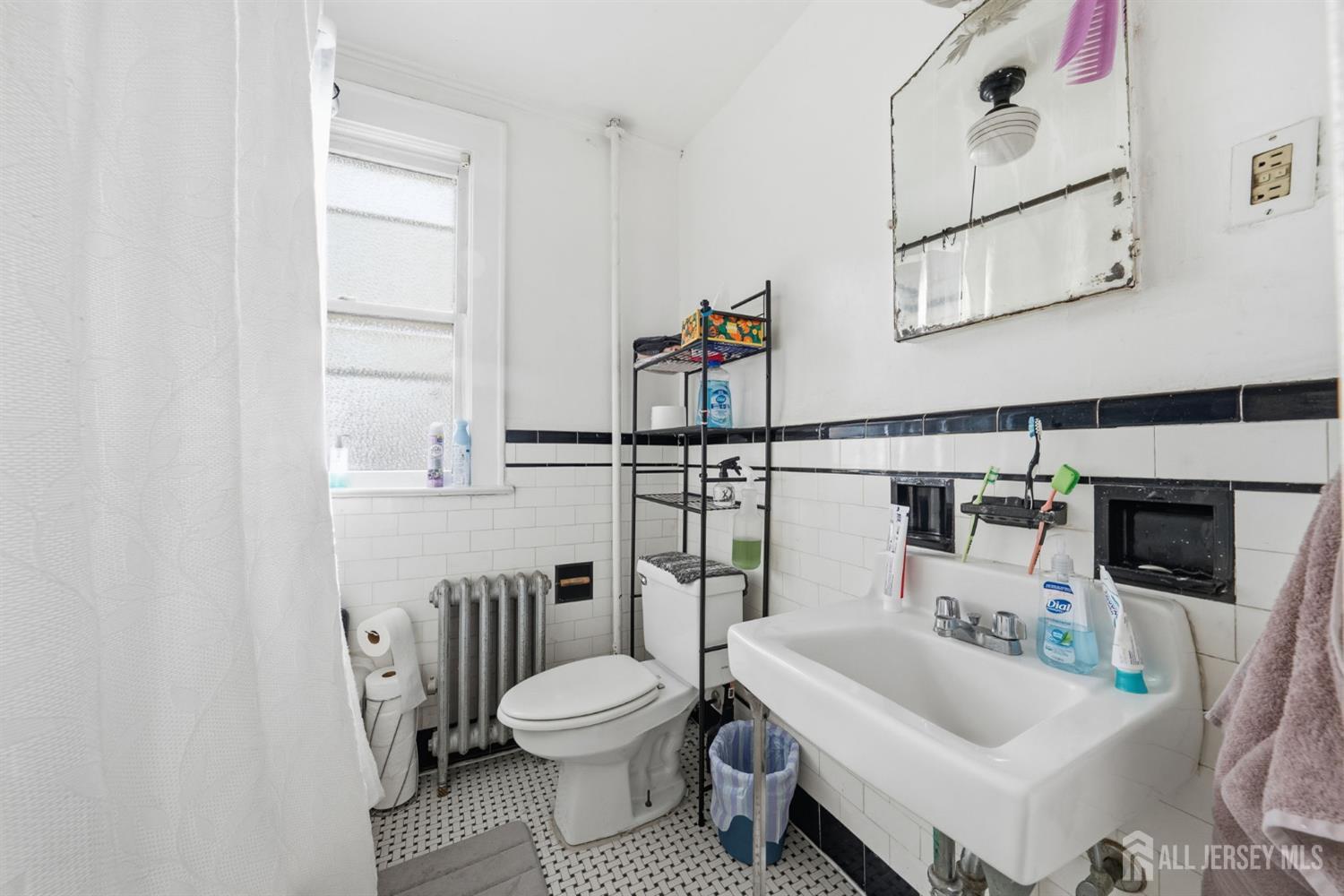 123 Livingston Avenue