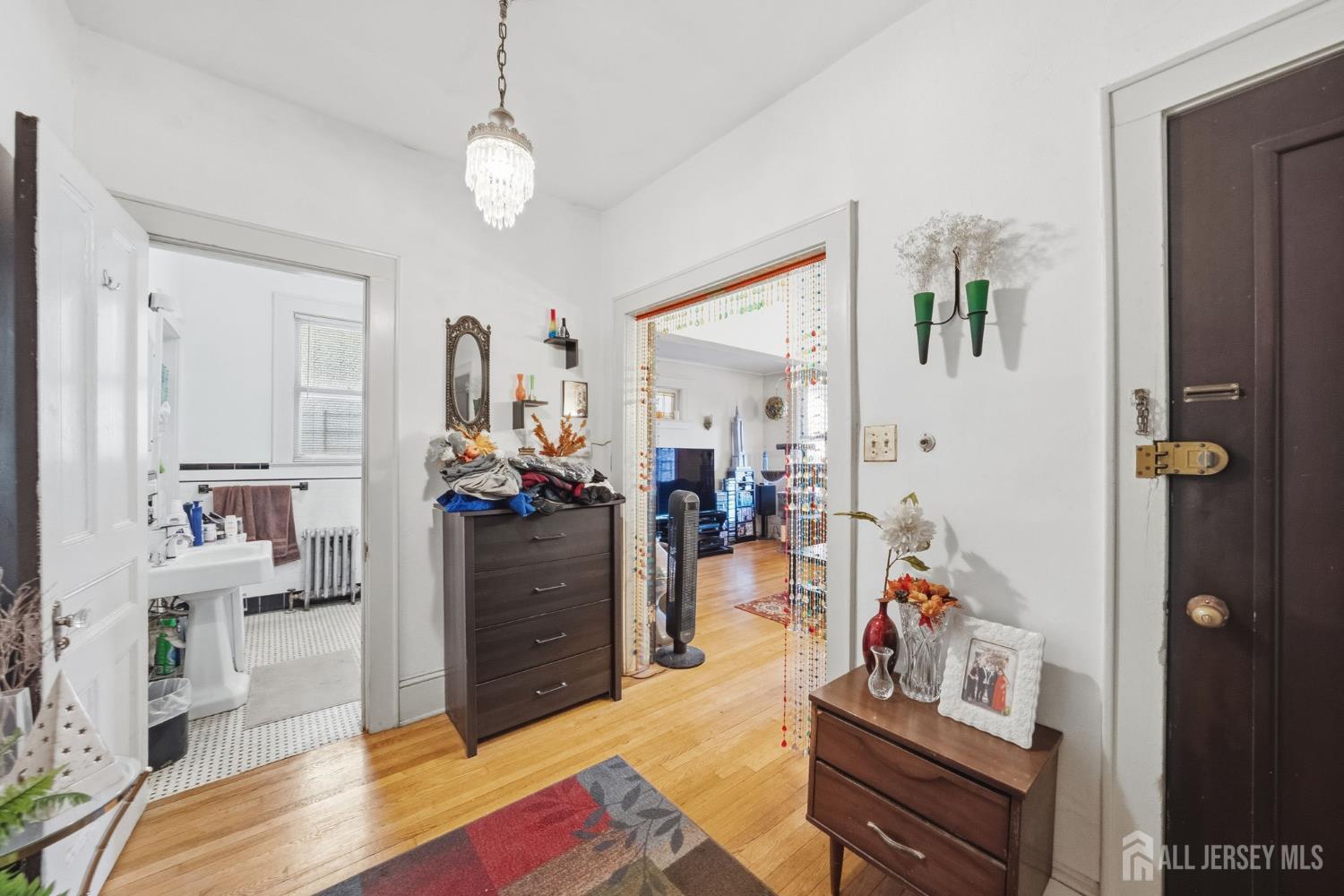 123 Livingston Avenue