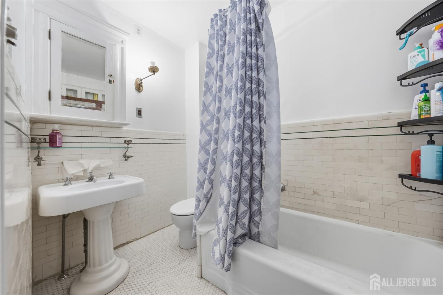 123 Livingston Avenue