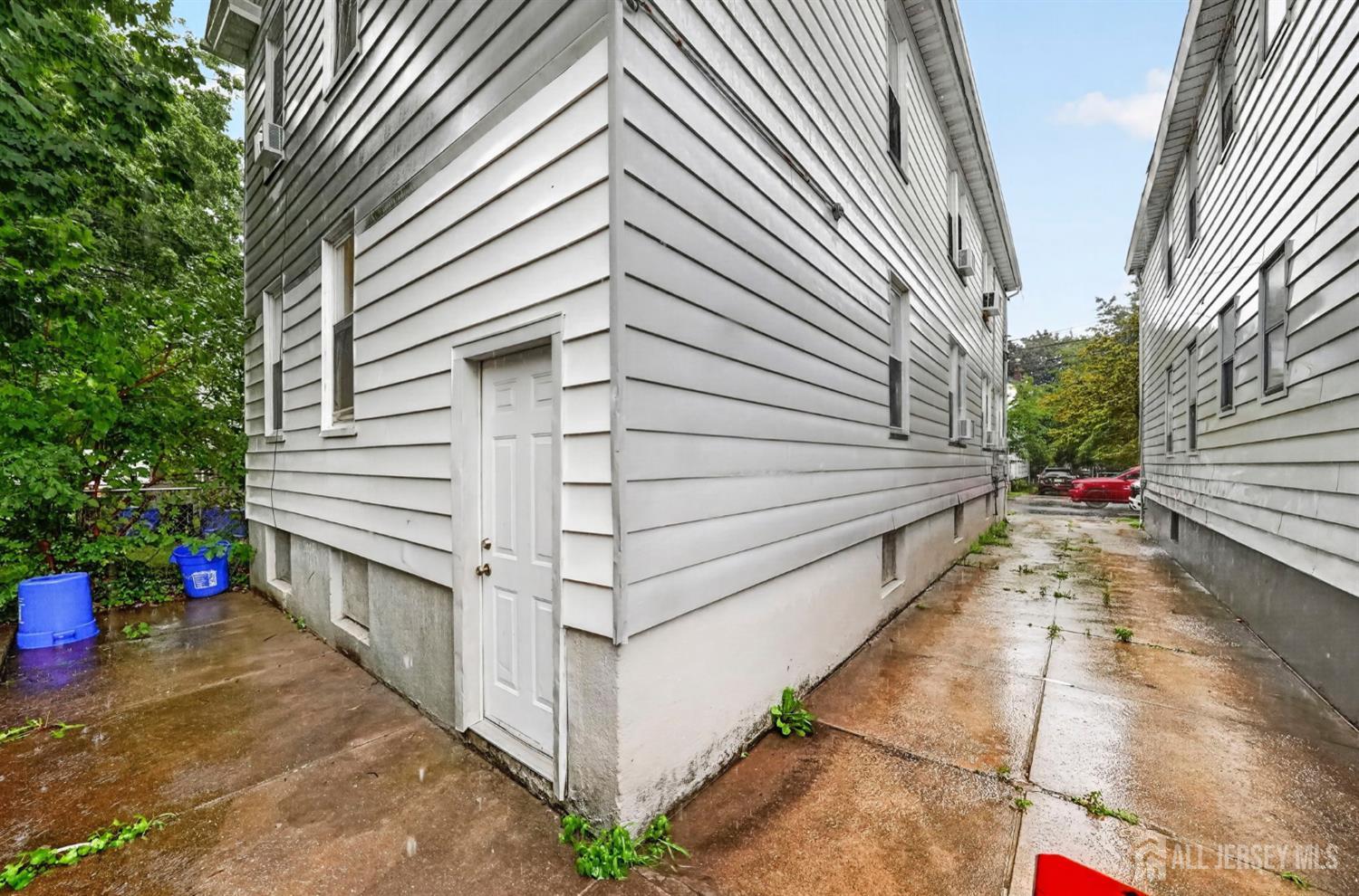43 Robinson Street