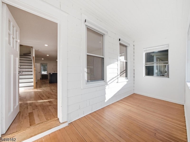 57 Morris Ave