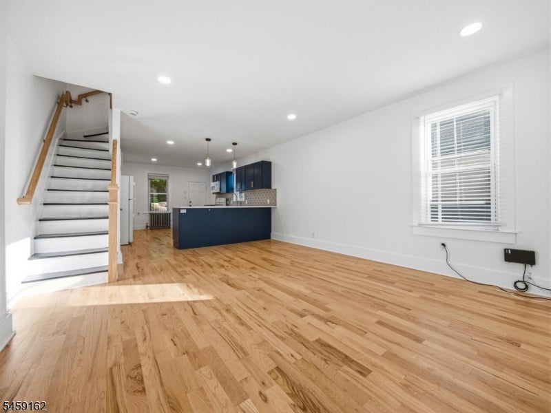57 Morris Ave