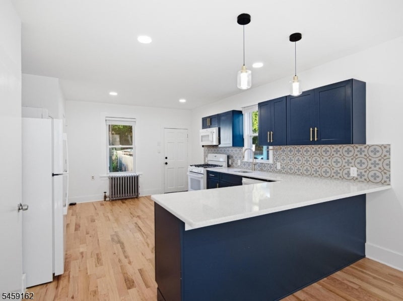 57 Morris Ave