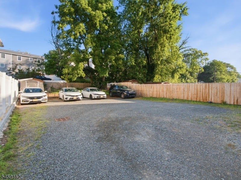 57 Morris Ave