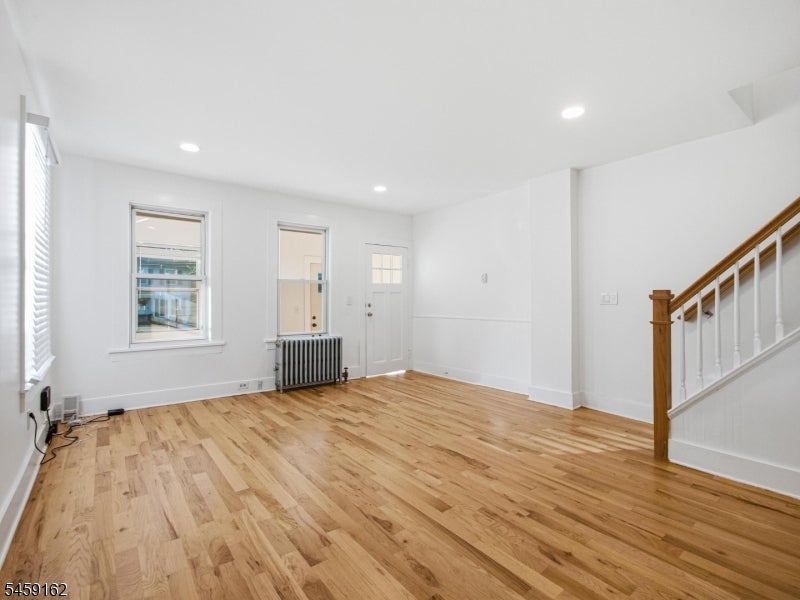 57 Morris Ave