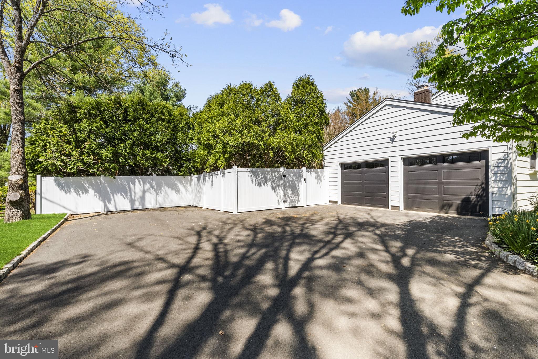 183 SPRING BEAUTY DRIVE