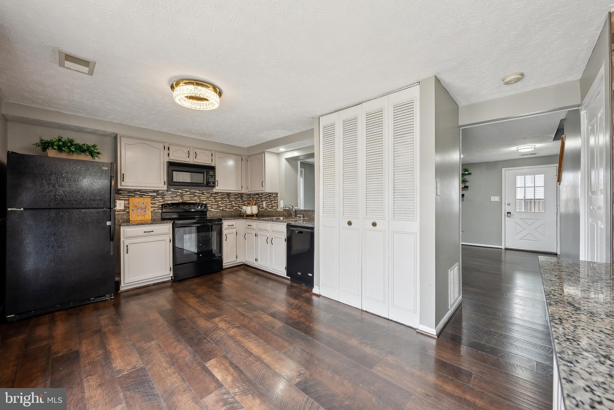 9030 SAINT STEVEN COURT